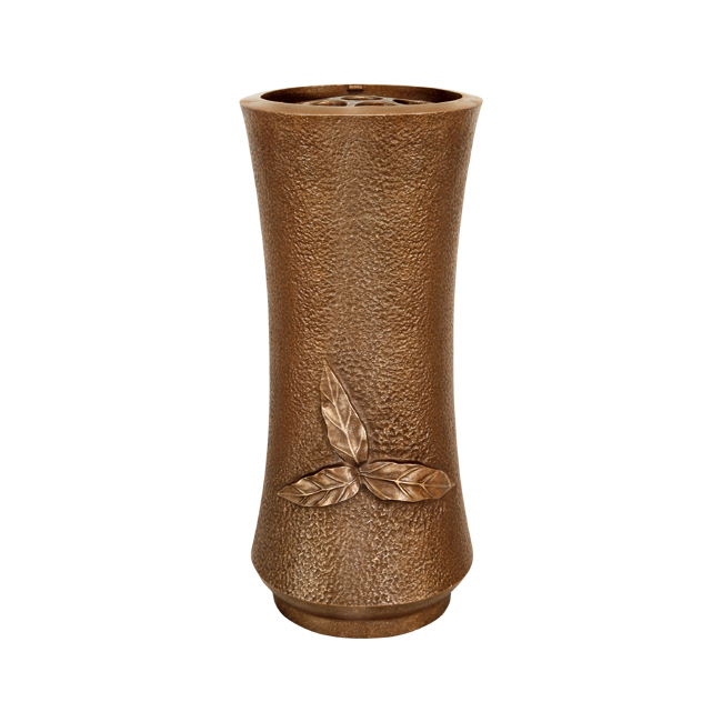 Vase mit Blattmotiv