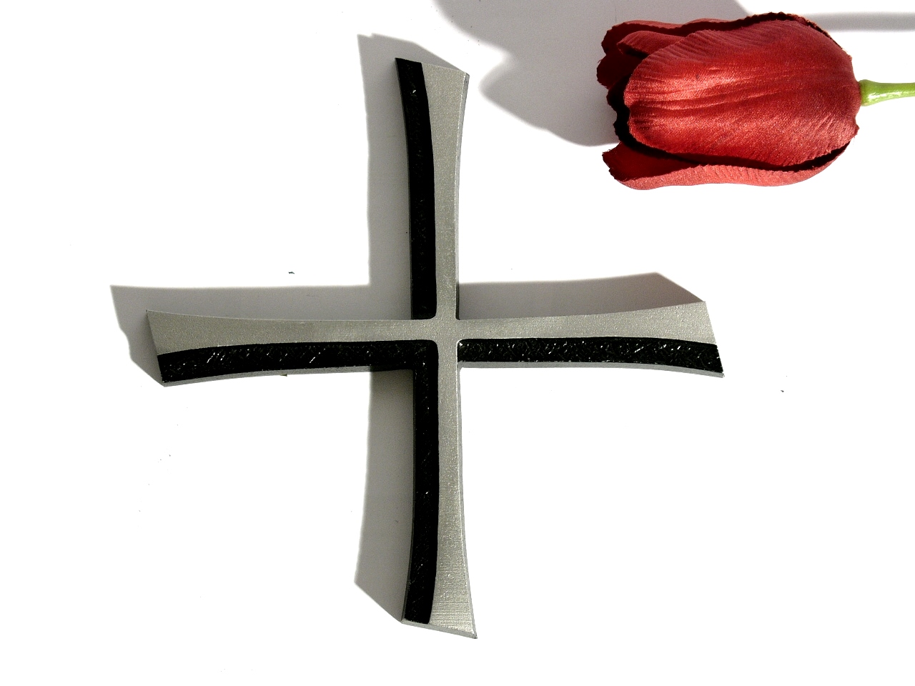 Gleichschenkliges Kreuz "Kontur"