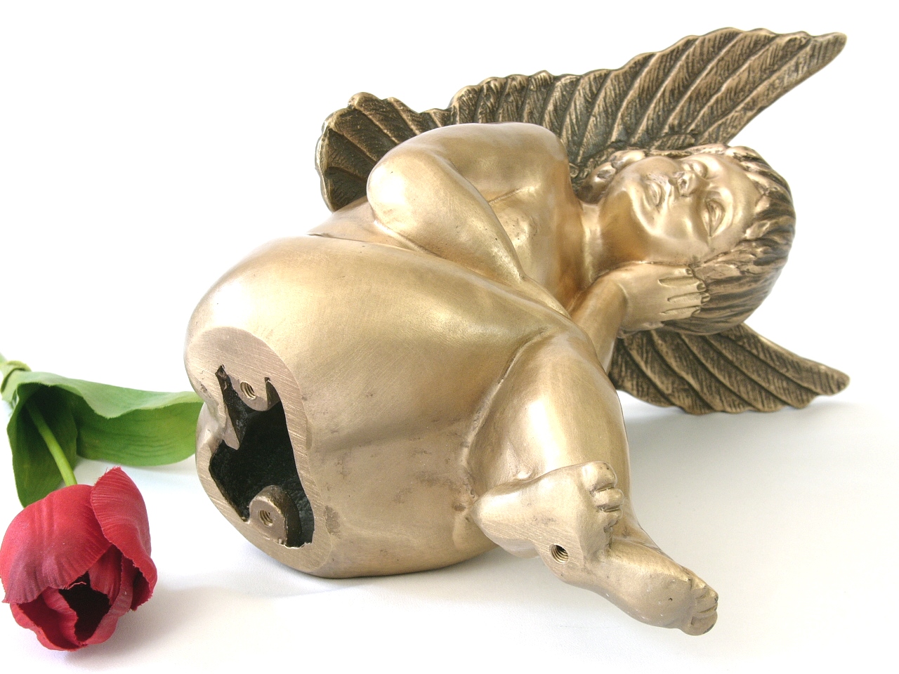 Engelfigur aus Bronze