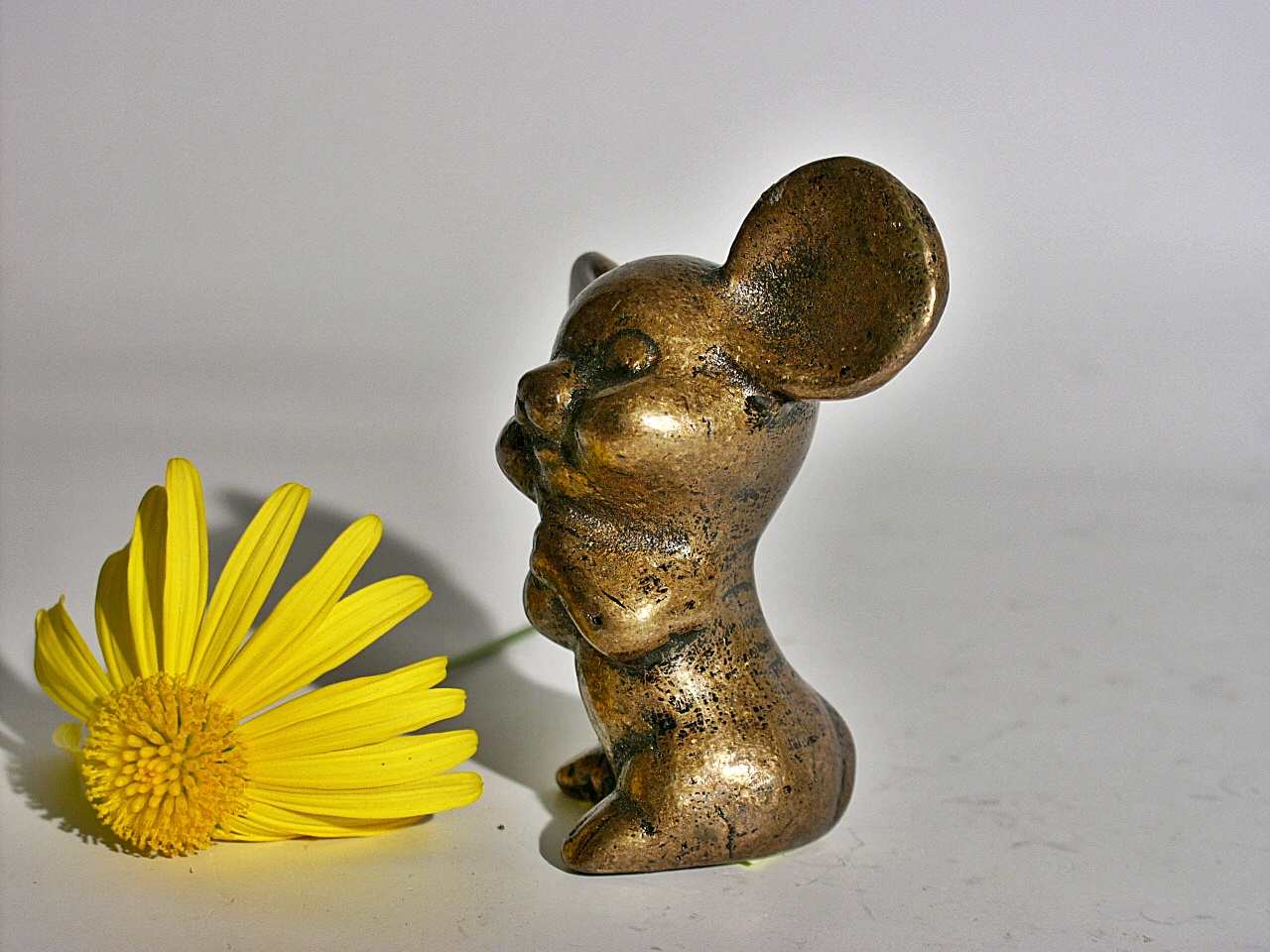 Maus aus Bronze