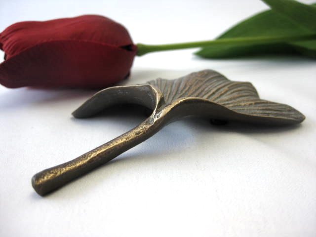 Gingkoblatt. Lebensbaum, Grabschmuck, Symbol