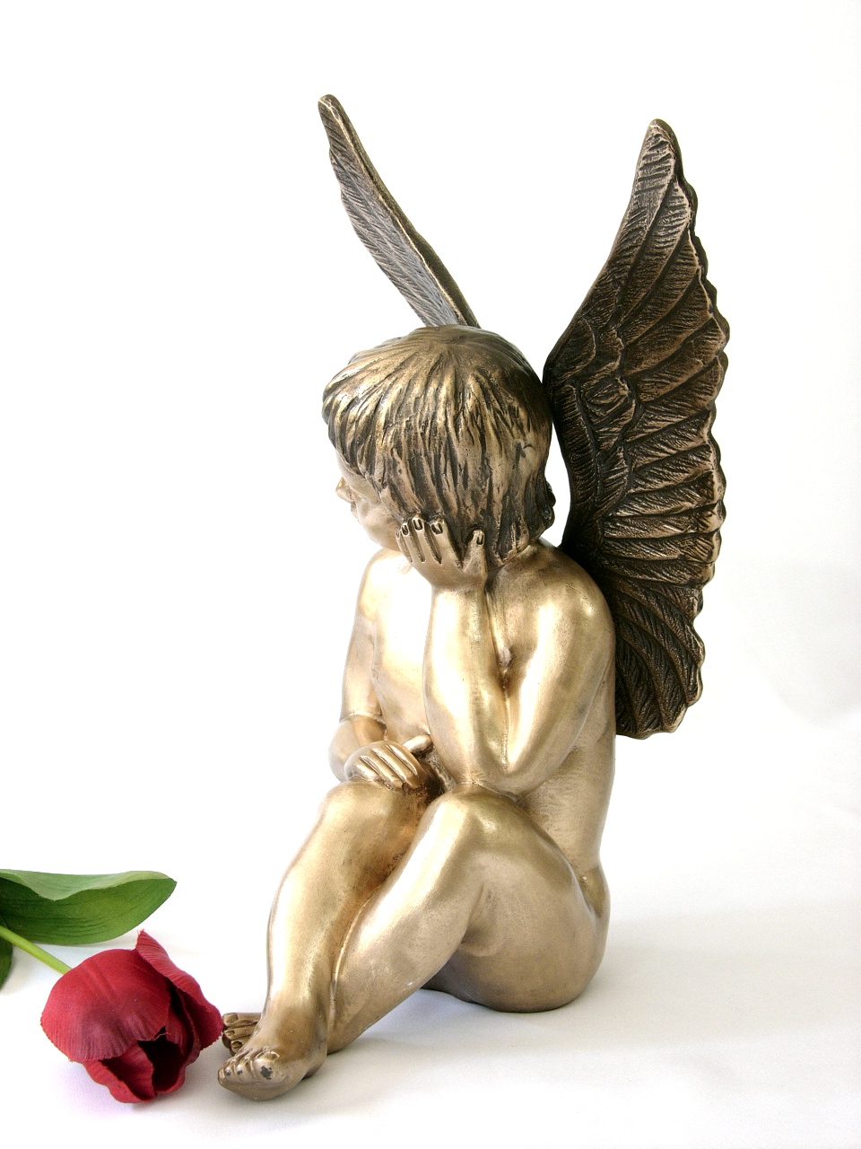 Engelfigur aus Bronze