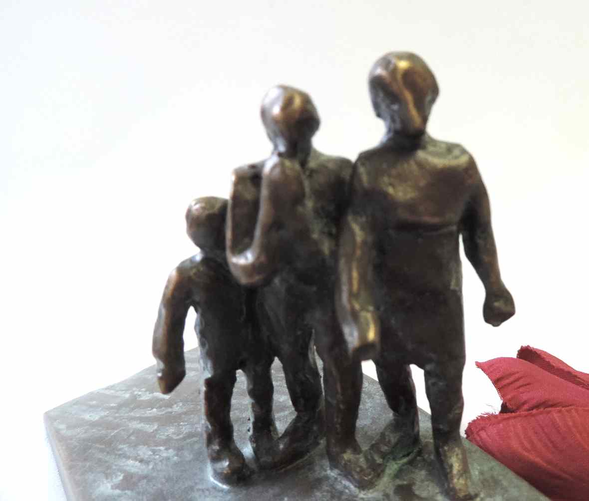 Brücke, Bronze, mit Familie, Grabkunst, Bronzeschmuck