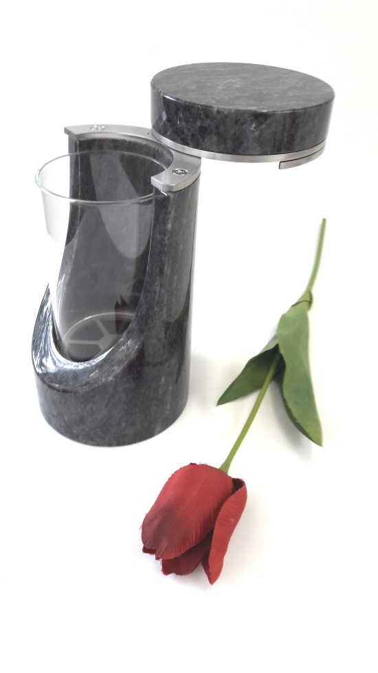 Grablaterne, versch. Materialien, Grablampe, Grabschmuck