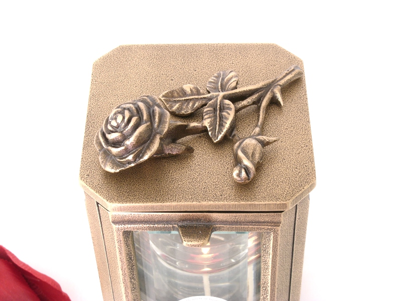 Grableuchte, Grablaterne, mit Rosenrelief, Grabschmuck