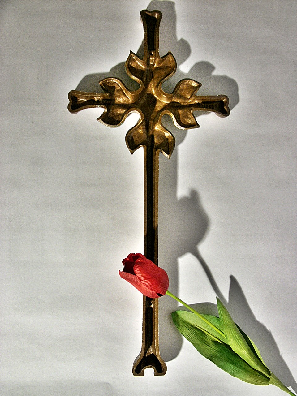 Bronzekreuz "Erneuerung"